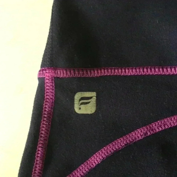 Fabletics Capri legging - Picture 4 of 4